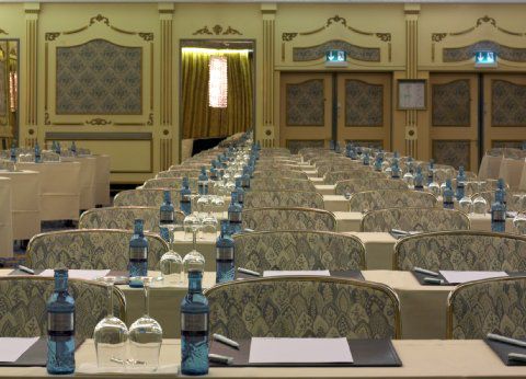 Holiday Inn Munich-Schwabing Buitenkant foto